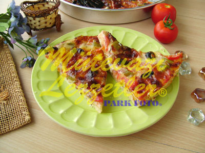Pomidorlu Pizza