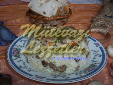 Göbələkli Plov